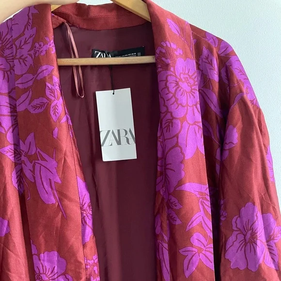 Sold❌
Zara Limited Edition Kimono - Picture 13 of 13